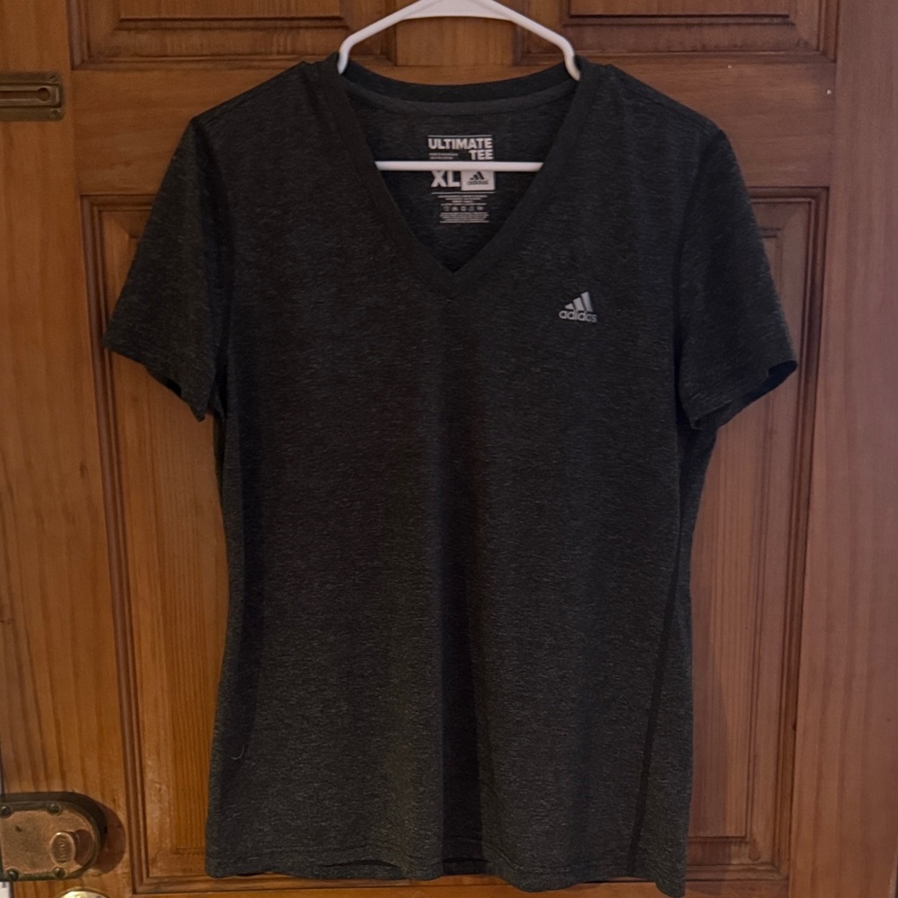 Adidas Women’s Adidas Gray V-Neck Shirt size XL